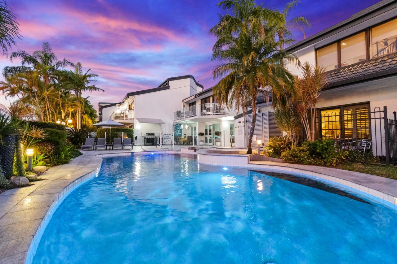 Noosa Boutique Apartments & Elkhorn Villas Bagian luar foto