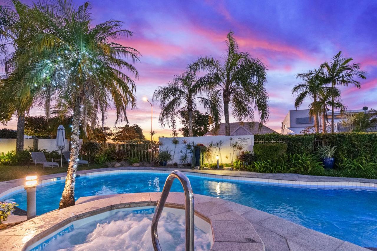 Noosa Boutique Apartments & Elkhorn Villas Bagian luar foto
